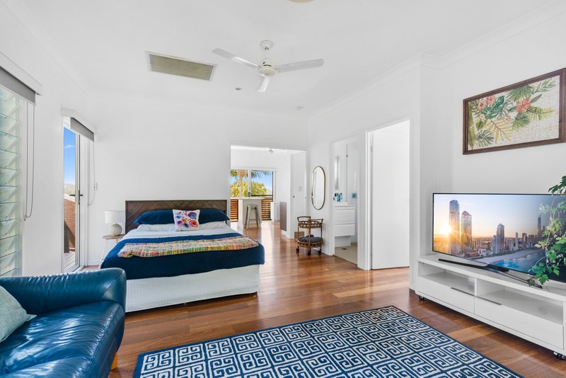 Photo - 7 Betula Place, Elanora QLD 4221 - Image 20