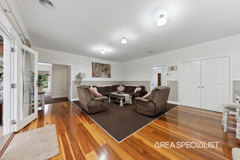 Photo - 7 Bilby Court, Pakenham VIC 3810 - Image 9