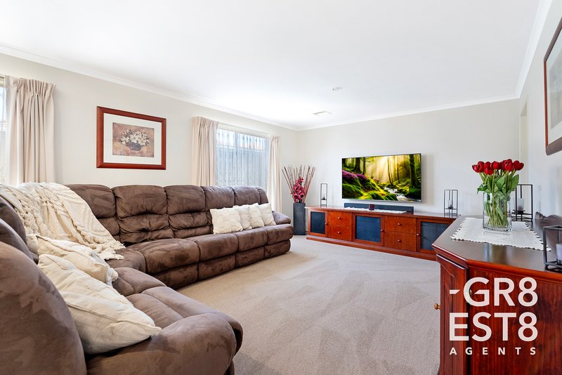 Photo - 7 Birkdale Avenue, Cranbourne VIC 3977 - Image 4