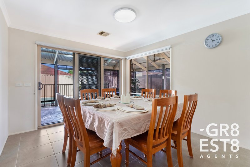 Photo - 7 Birkdale Avenue, Cranbourne VIC 3977 - Image 8