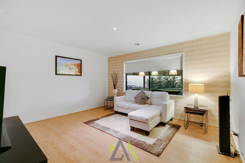 Photo - 7 Black Sheoak Place, Langwarrin VIC 3910 - Image 4