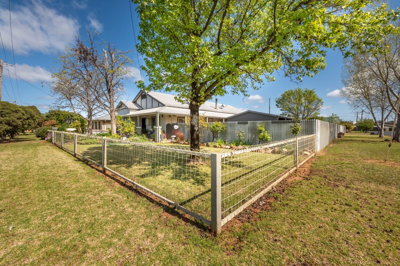 7 Black Street, Forbes NSW 2871