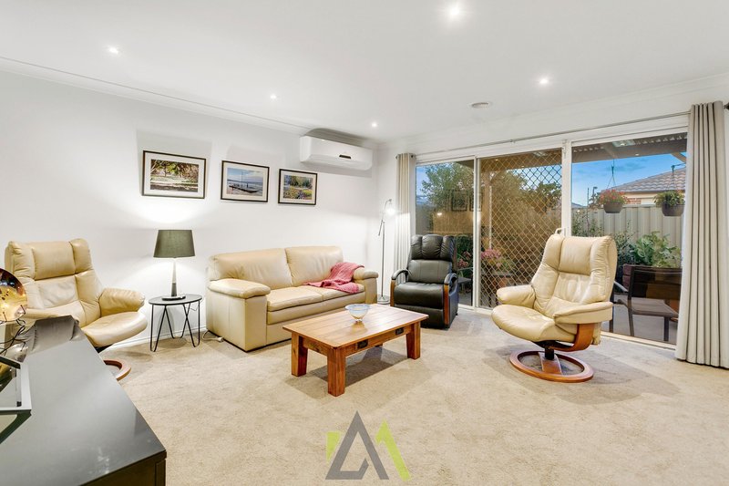 Photo - 7 Blackburn Mews, Langwarrin VIC 3910 - Image 7