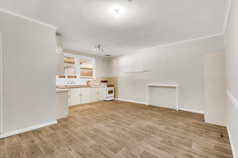 Photo - 7 Blight Street, Davoren Park SA 5113 - Image 4