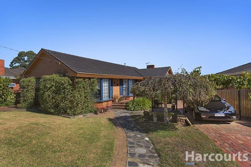 Photo - 7 Blossom Court, Glen Waverley VIC 3150 - Image 2