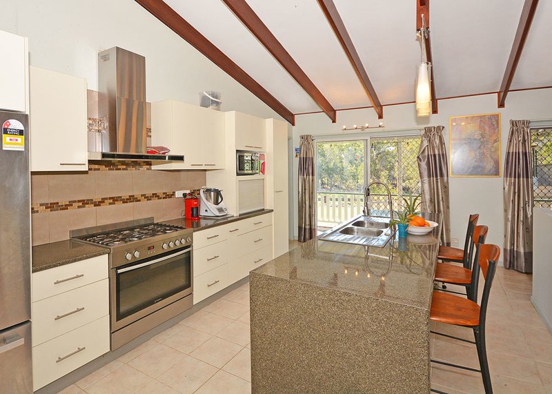 Photo - 7 Blue Gum Drive, Burrum Heads QLD 4659 - Image 2