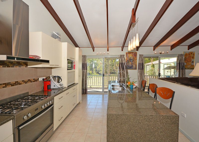 Photo - 7 Blue Gum Drive, Burrum Heads QLD 4659 - Image 3