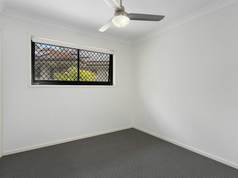 Photo - 7 Bluebell Place, Brookwater QLD 4300 - Image 7