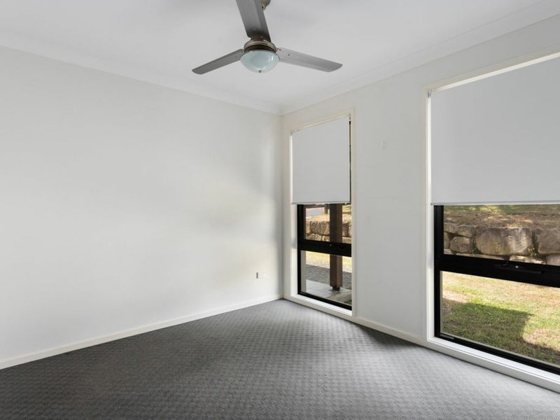 Photo - 7 Bluebell Place, Brookwater QLD 4300 - Image 8