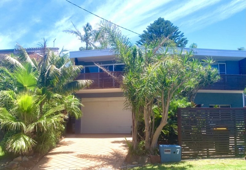 7 Bluewave Crescent, Forresters Beach NSW 2260