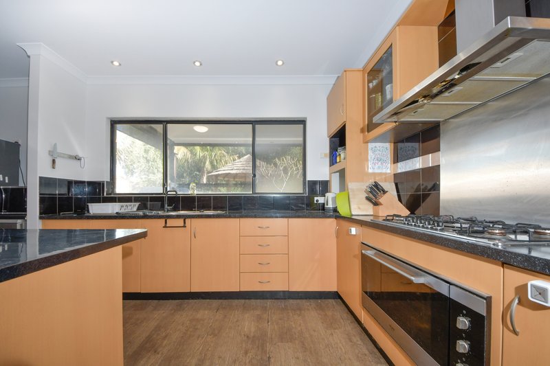 Photo - 7 Blyth Close, Warnbro WA 6169 - Image 3