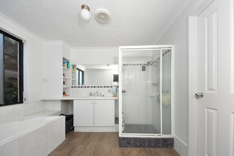 Photo - 7 Blyth Close, Warnbro WA 6169 - Image 7