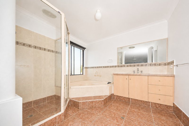 Photo - 7 Blyth Close, Warnbro WA 6169 - Image 11