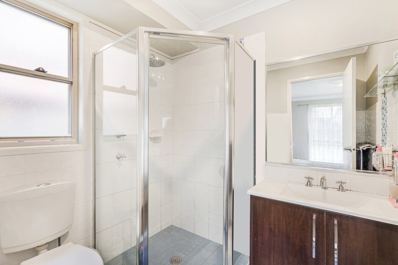 Photo - 7 Boddingtons Road, Glenfield NSW 2167 - Image 8