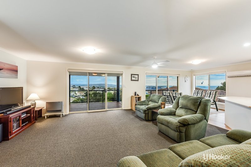 Photo - 7 Bolger Way, Encounter Bay SA 5211 - Image 3