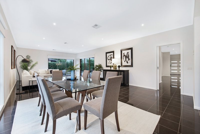 Photo - 7 Bolton Court, Mulgrave VIC 3170 - Image 3