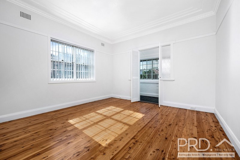 Photo - 7 Bonalbo Street, Kingsgrove NSW 2208 - Image 7