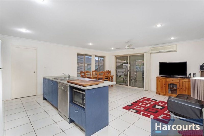 Photo - 7 Bondi Ct , Sandstone Point QLD 4511 - Image 5