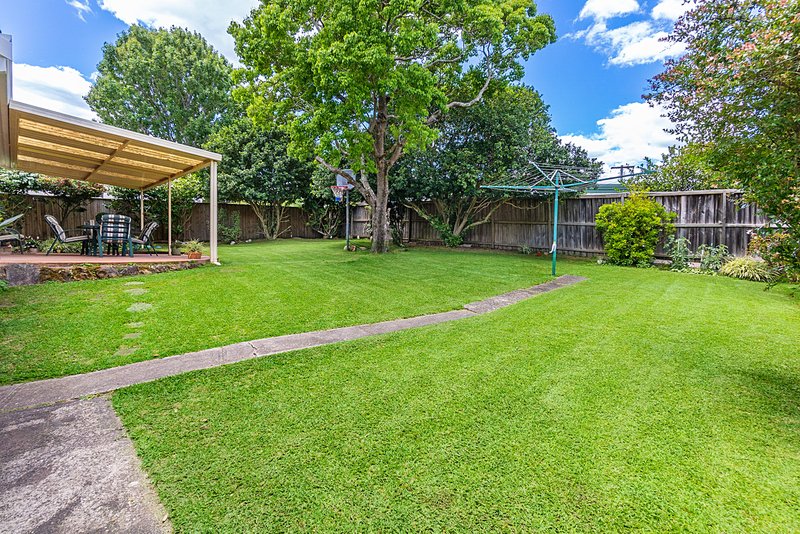 Photo - 7 Bonnefin Place, Castle Hill NSW 2154 - Image 12