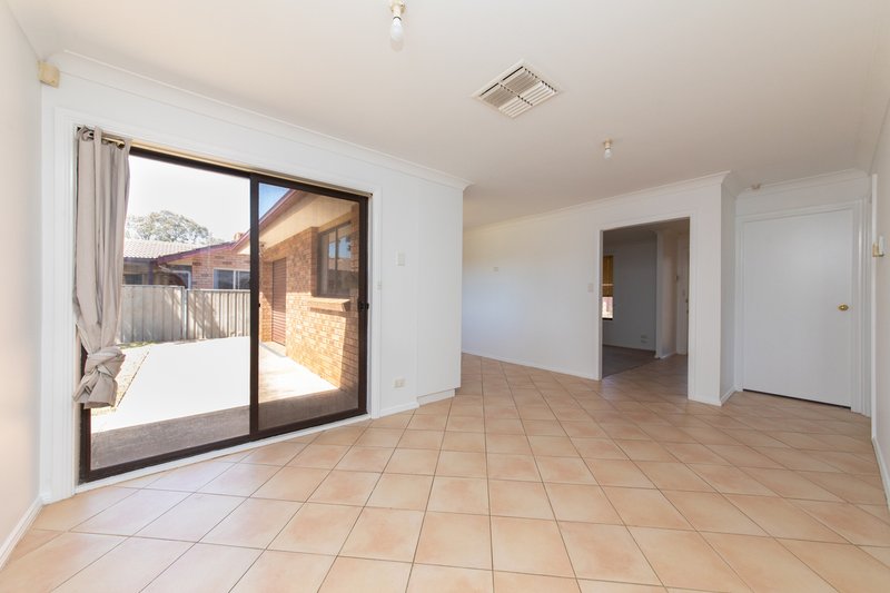 Photo - 7 Bonner Crescent, Dubbo NSW 2830 - Image 4