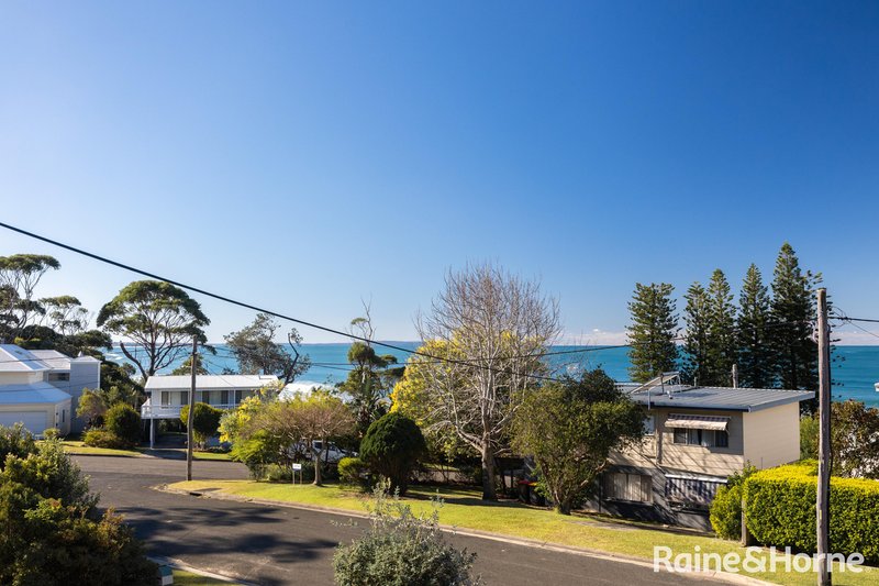 Photo - 7 Booth Avenue, Narrawallee NSW 2539 - Image 12