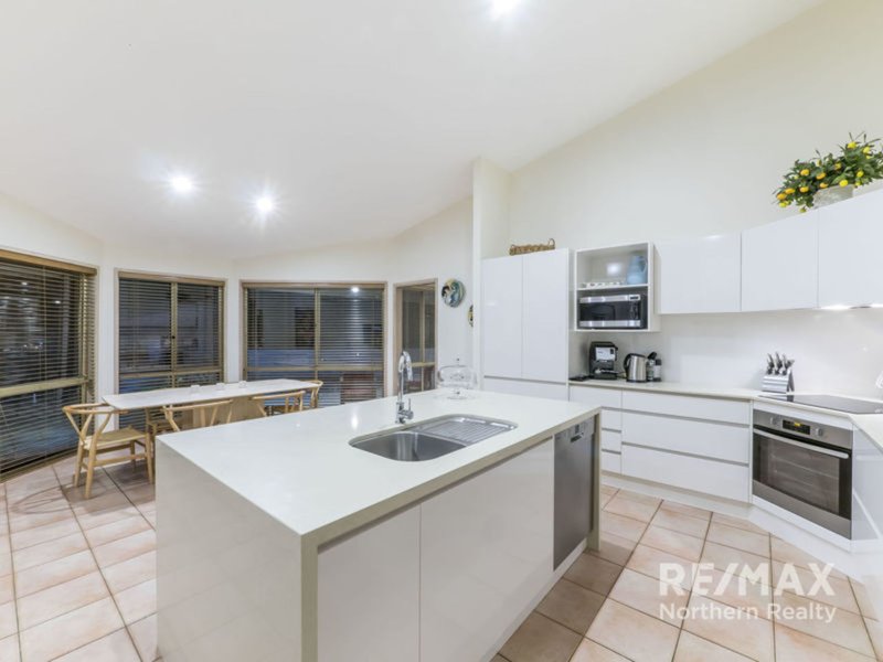 Photo - 7 Boree Court, Albany Creek QLD 4035 - Image 10