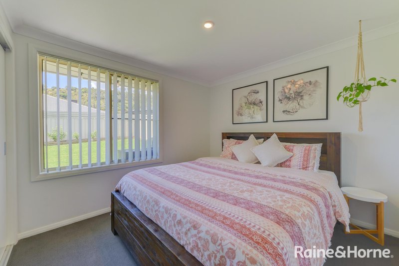 Photo - 7 Borrowdale Close, Tamworth NSW 2340 - Image 13