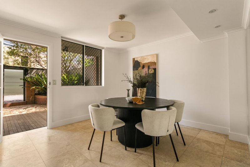 Photo - 7 Bossley Terrace, Woolloomooloo NSW 2011 - Image 5