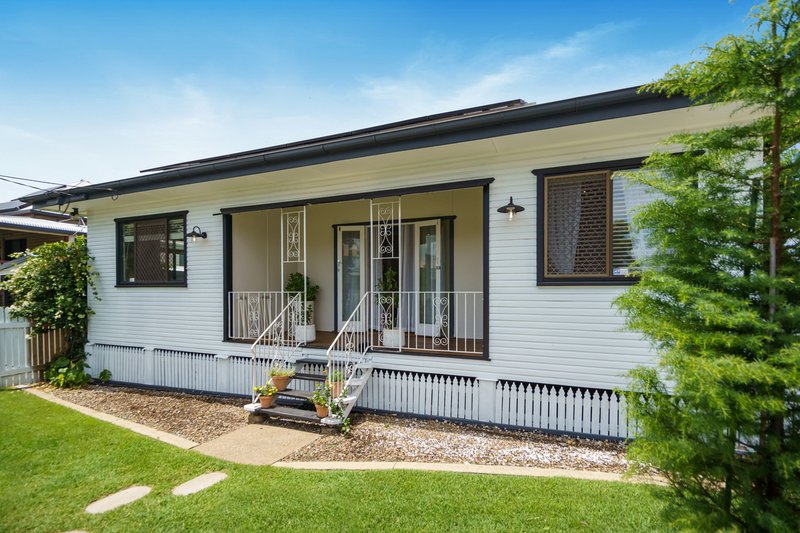 Photo - 7 Bottomley Street, Brassall QLD 4305 - Image 22