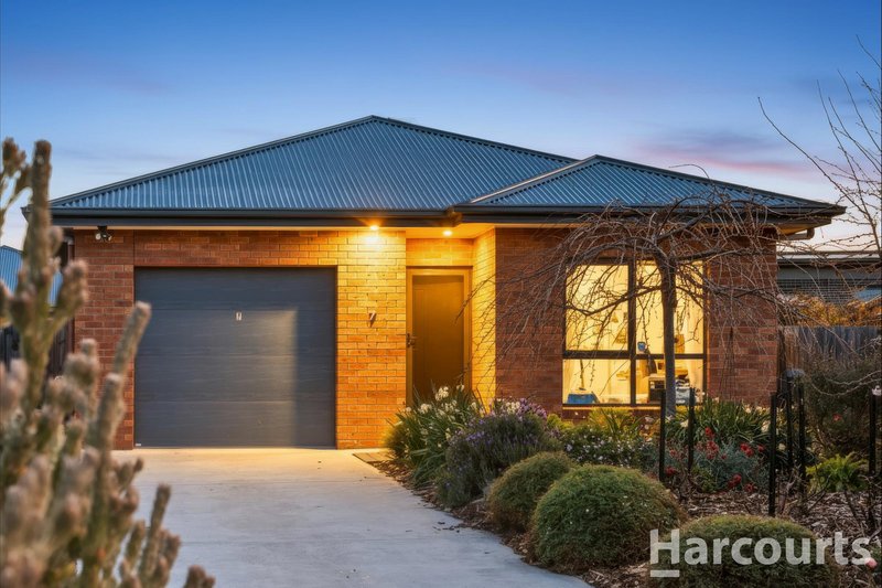 Photo - 7 Boultbee Place, Rokeby TAS 7019 - Image 2