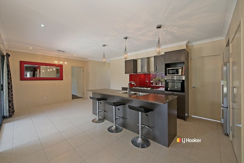 Photo - 7 Bowerbird Crescent, Dakabin QLD 4503 - Image 7