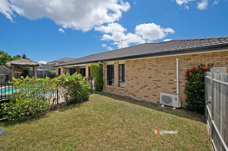 Photo - 7 Bowerbird Crescent, Dakabin QLD 4503 - Image 18