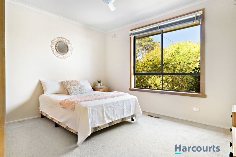 Photo - 7 Boyanna Road, Glen Waverley VIC 3150 - Image 6