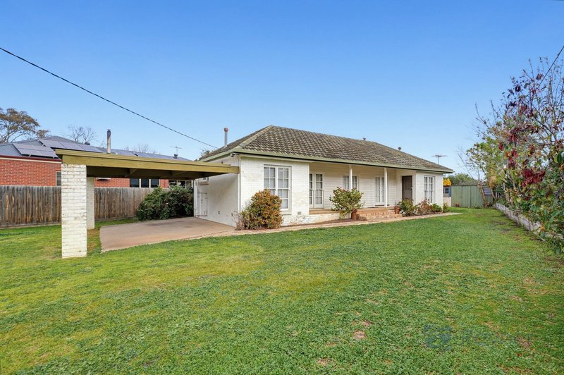 Photo - 7 Boyes Close, Maddingley VIC 3340 - Image 1