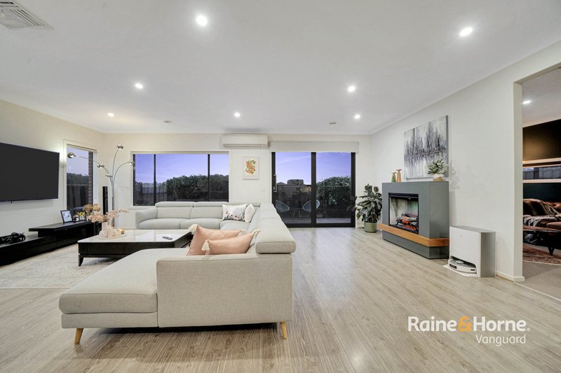 Photo - 7 Braveheart Grove, Mernda VIC 3754 - Image 10