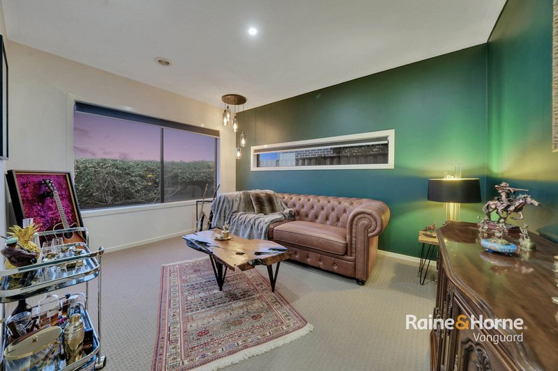 Photo - 7 Braveheart Grove, Mernda VIC 3754 - Image 11