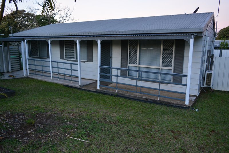 Photo - 7 Brian Court, Kallangur QLD 4503 - Image 1