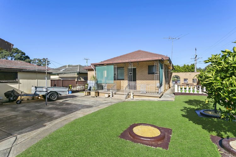 Photo - 7 Bristol Street, Merrylands NSW 2160 - Image 3