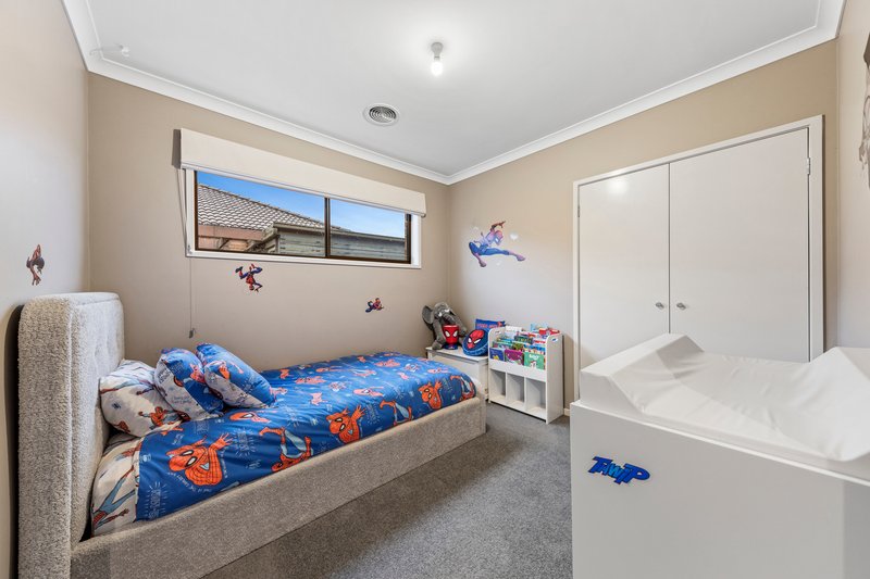 Photo - 7 Britton Drive, Pakenham VIC 3810 - Image 17