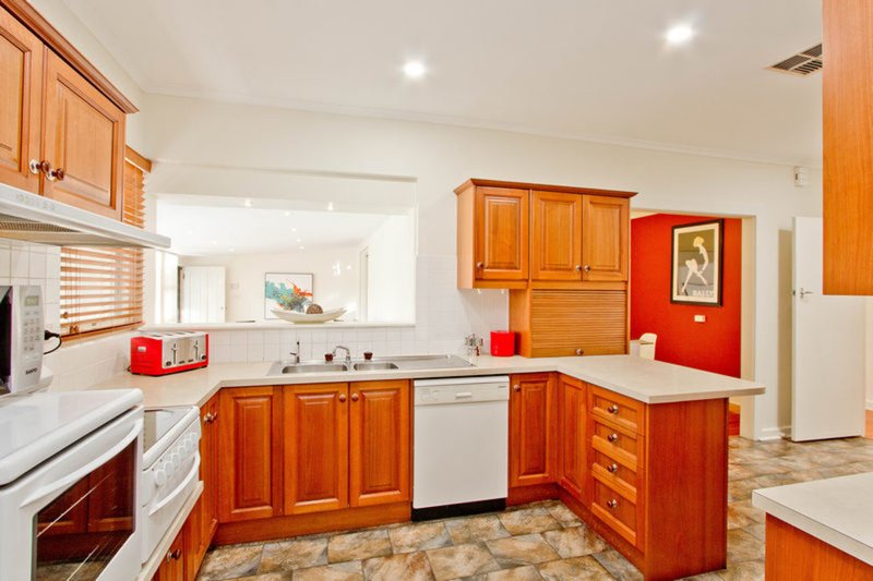 Photo - 7 Broadmore Avenue, Fulham SA 5024 - Image 6