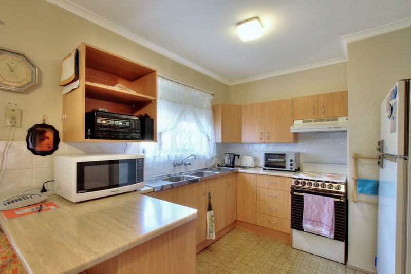 Photo - 7 Brooks Street, Slacks Creek QLD 4127 - Image 7