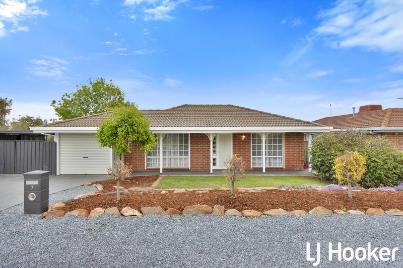 7 Browne Circuit, Craigmore SA 5114