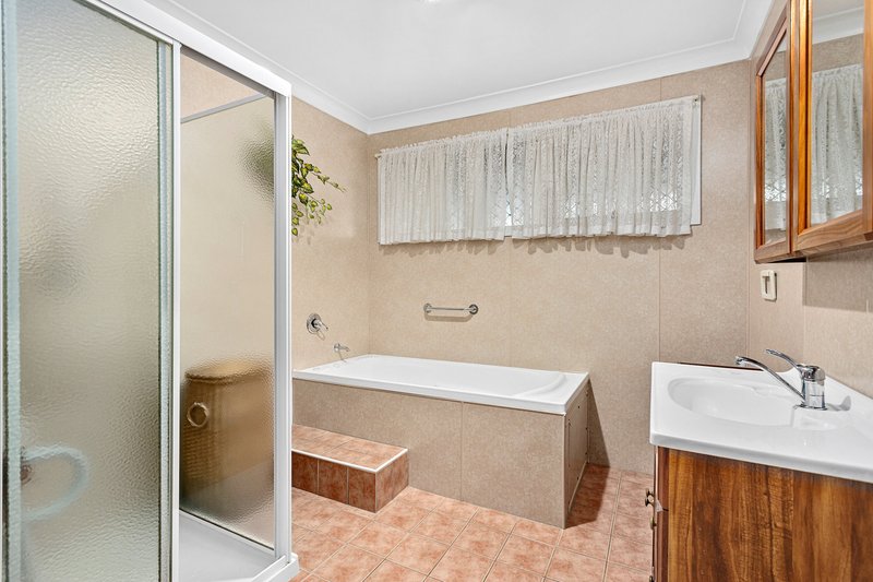 Photo - 7 Bruce Avenue, Mount Warrigal NSW 2528 - Image 7