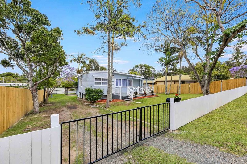 Photo - 7 Bruce Road, Woodridge QLD 4114 - Image 2