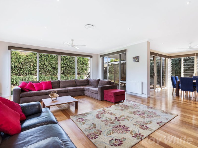 Photo - 7 Bruce Street, Mount Waverley VIC 3149 - Image 5