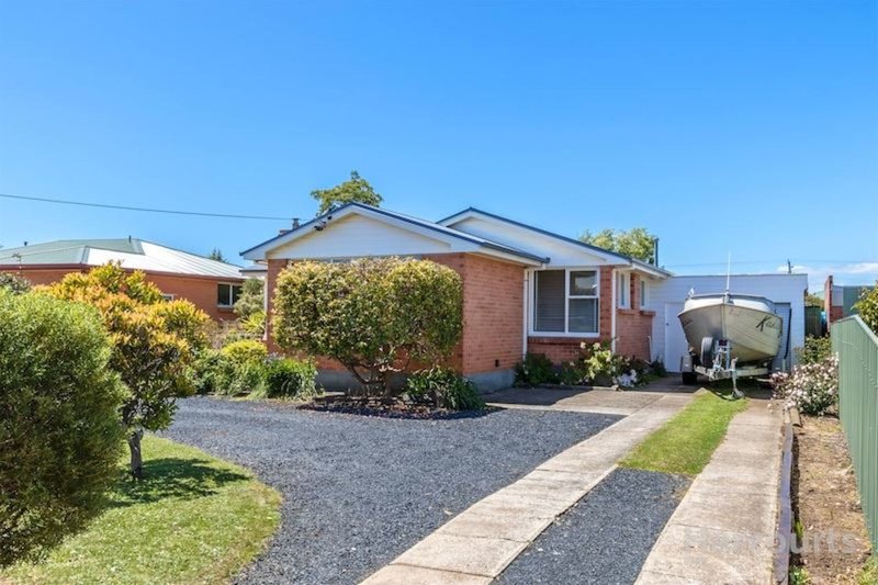 Photo - 7 Bruford Place, Devonport TAS 7310 - Image 2