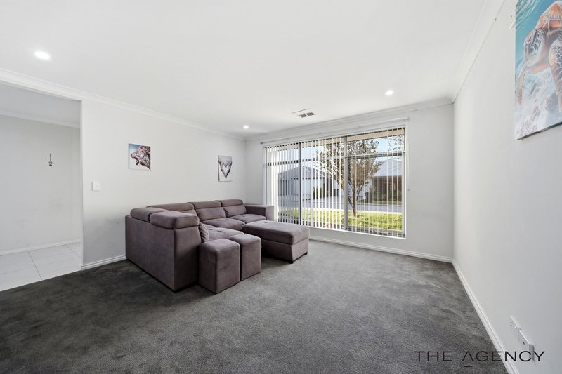 Photo - 7 Brundall Street, Aveley WA 6069 - Image 4