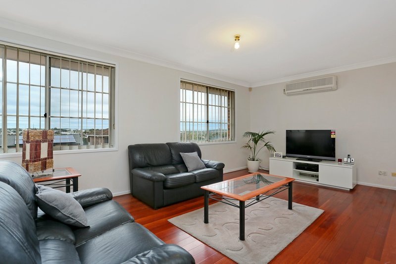 Photo - 7 Bruxner Place, Doonside NSW 2767 - Image 4