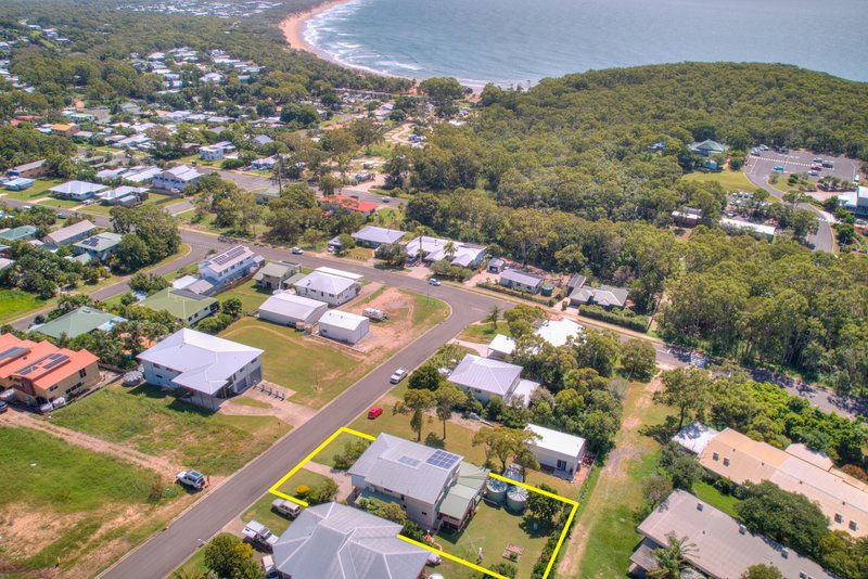 Photo - 7 Bryant Street, Agnes Water QLD 4677 - Image 5