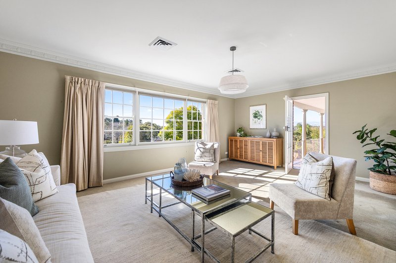 Photo - 7 Bryce Avenue, St Ives NSW 2075 - Image 2